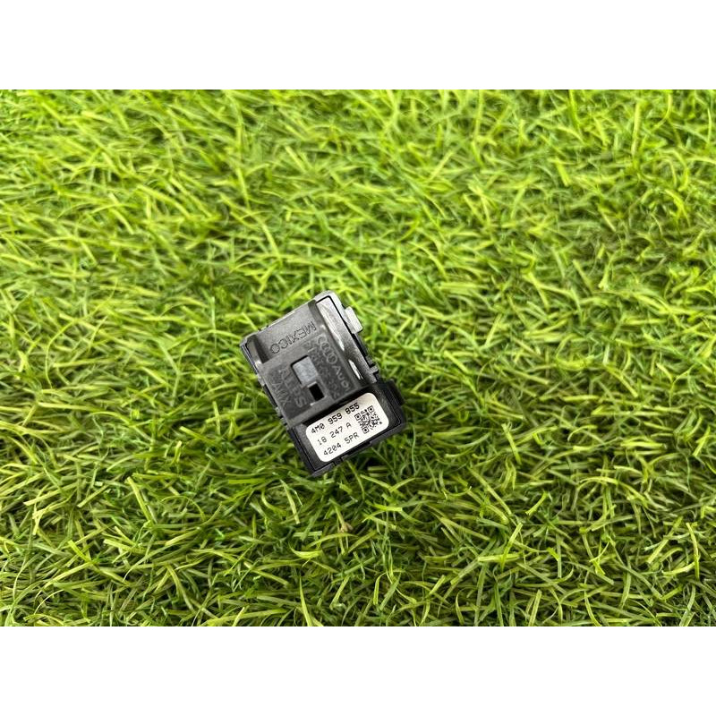 Кнопка стеклоподъемника (электрика / кнопки) Audi A5 F5 2019 2.0 TFSI 4M09598555PR