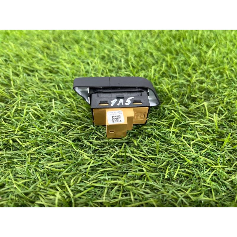 Кнопка блокировки центрального замка (электрика / кнопки) Audi A5 F5 2019 2.0 TFSI 8W0962108B5PR