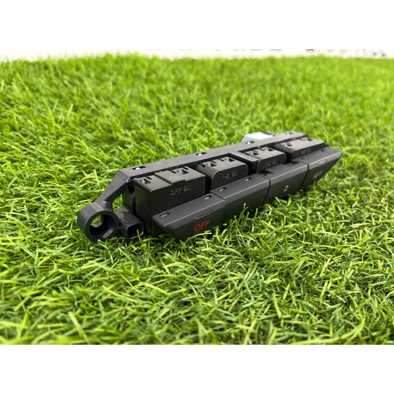 Кнопка памяти сидения (электрика / кнопки) AUDI A8 D4 2011 4,2 4H0959769