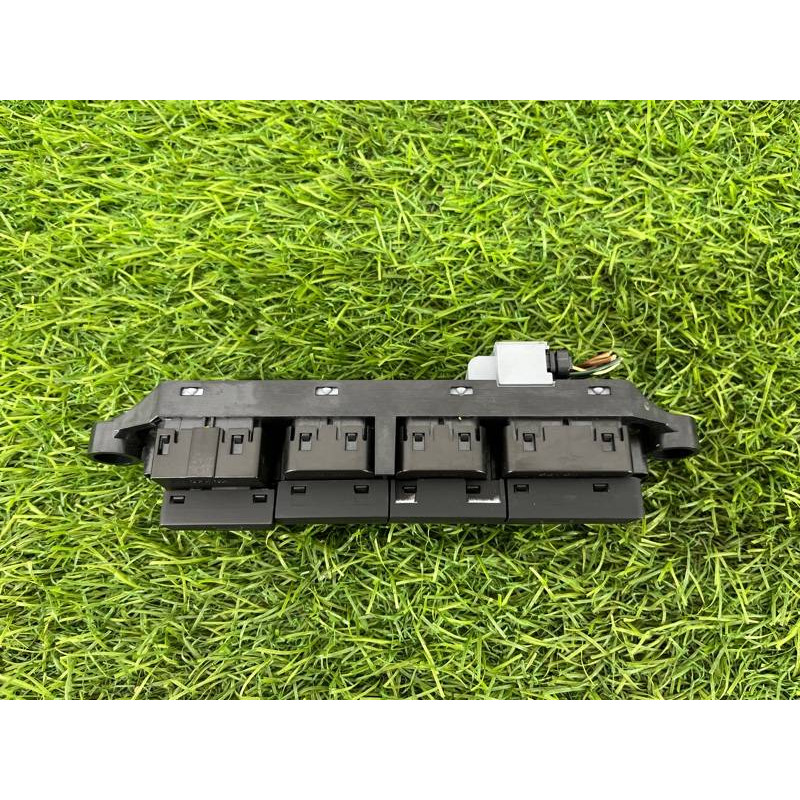 Кнопка памяти сидения (электрика / кнопки) AUDI A8 D4 2011 4,2 4H0959769