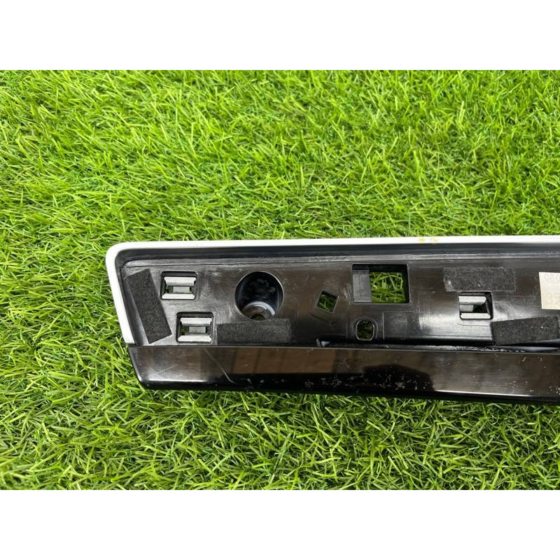 Декоративная накладка карты двери (салон) AUDI A8 D4 2011 4,2 4H0867067CV58