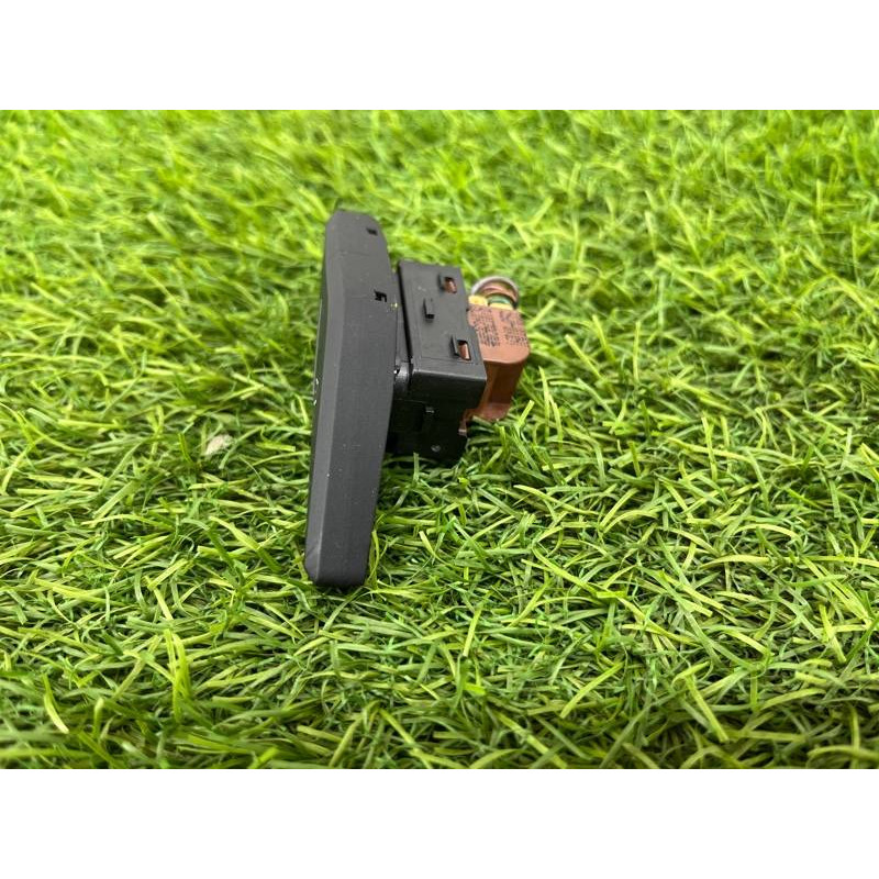 Кнопка блокировки центрального замка (электрика / кнопки) AUDI A8 D4 2011 4,2 4H0962107B5PR