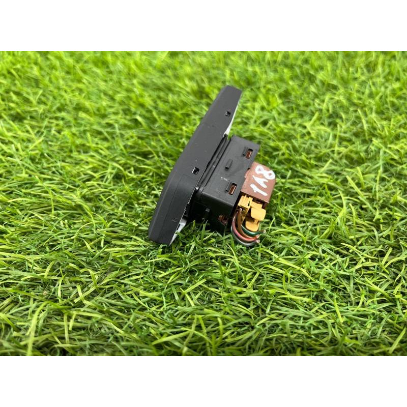 Кнопка блокировки центрального замка (электрика / кнопки) AUDI A8 D4 2011 4,2 4H0962107B5PR