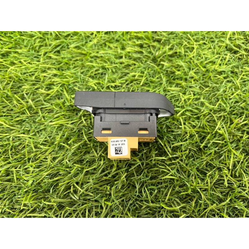 Кнопка блокировки центрального замка (электрика / кнопки) AUDI A4 B9 2017 2.0L 8W0962107B5PR