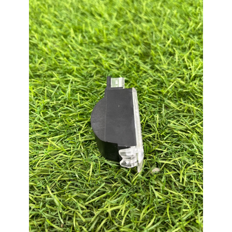 Плафон карты двери (электрика) Audi Q5 8R 2012 3.2 CALB 4B0947415A