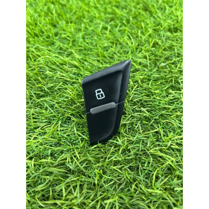 Кнопка блокировки центрального замка (электрика / кнопки) Audi Q5 8R 2012 3.2 CALB 8R0962107AV10