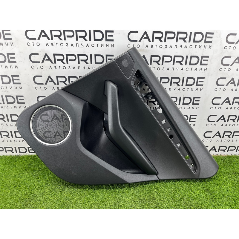 Дверная карта (салон) Audi Q5 8R 2012 3.2 CALB 8R0867304B24A