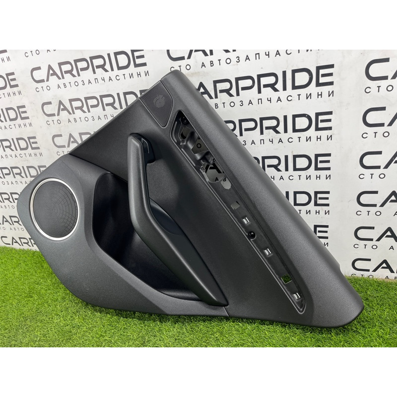 Дверная карта (салон) Audi Q5 8R 2012 3.2 CALB 8R0867304B24A