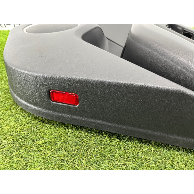 Дверная карта (салон) Audi Q5 8R 2012 3.2 CALB 8R0867304B24A