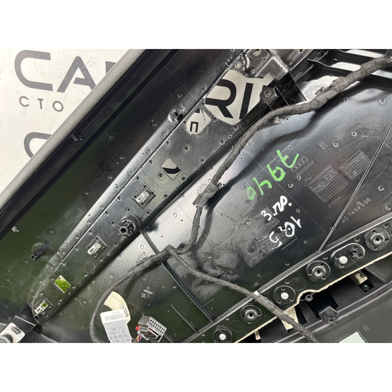 Дверная карта (салон) Audi Q5 8R 2012 3.2 CALB 8R0867304B24A