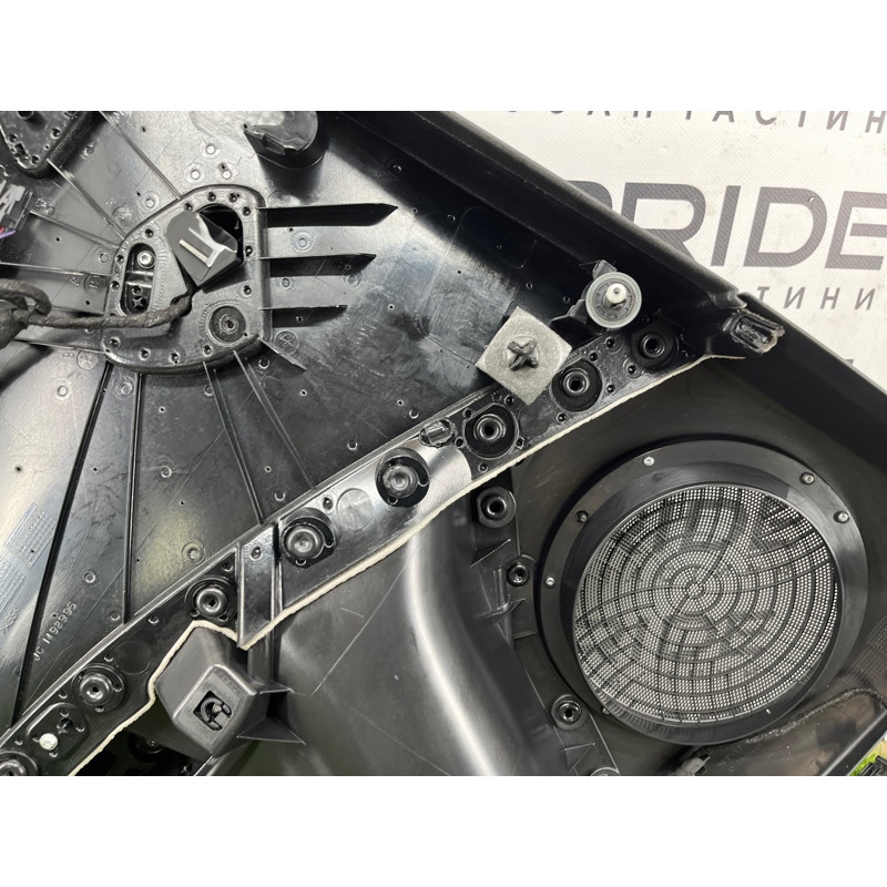 Дверная карта (салон) Audi Q5 8R 2012 3.2 CALB 8R0867304B24A