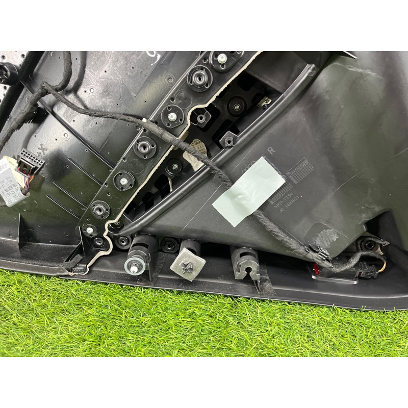 Дверная карта (салон) Audi Q5 8R 2012 3.2 CALB 8R0867304B24A