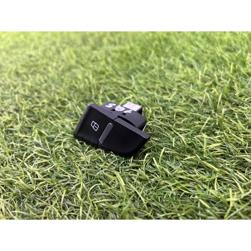 Кнопка блокировки центрального замка (электрика / кнопки) Audi Q5 8R 2012 3.2 CALB 8R0962108AV10