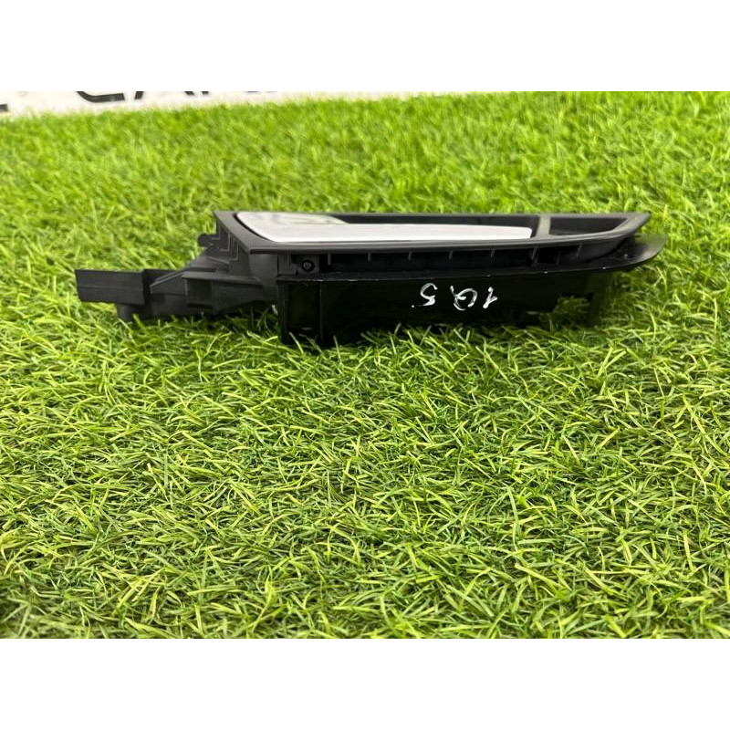 Ручка двери внутренняя (салон) Audi Q5 8R 2012 3.2 CALB 8R0837019A6PS