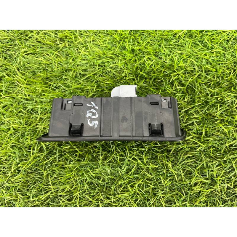 Кнопка памяти сидения (электрика / кнопки) Audi Q5 8R 2012 3.2 CALB 8R0959769V10