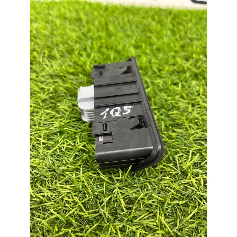 Кнопка памяти сидения (электрика / кнопки) Audi Q5 8R 2012 3.2 CALB 8R0959769V10