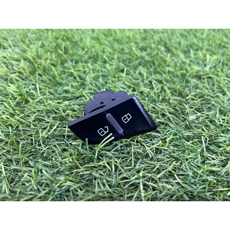 Кнопка блокировки центрального замка (электрика / кнопки) Audi Q5 8R 2012 3.2 CALB 8R1962107AV10