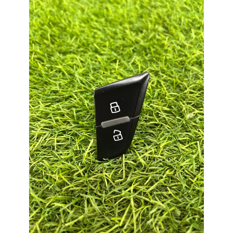 Кнопка блокировки центрального замка (электрика / кнопки) Audi Q5 8R 2012 3.2 CALB 8R1962107AV10