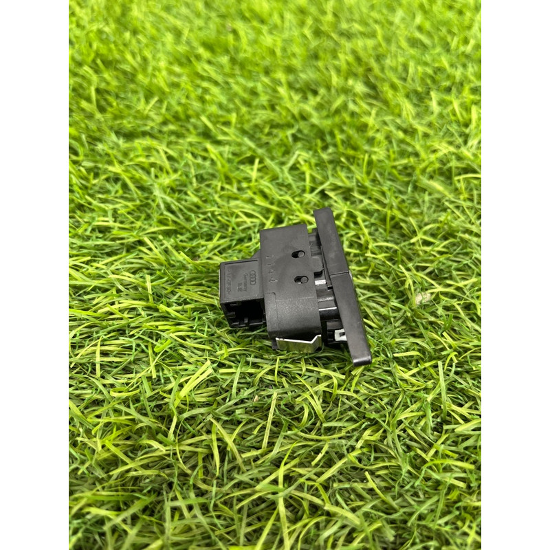 Кнопка блокировки центрального замка (электрика / кнопки) Audi Q5 8R 2012 3.2 CALB 8R1962107AV10