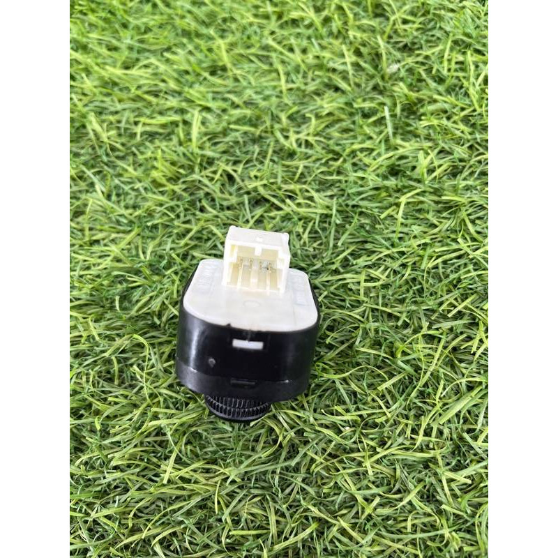 Кнопка регулировки зеркала (электрика / кнопки) Audi Q5 8R 2012 3.2 CALB 8K0959565CWEP