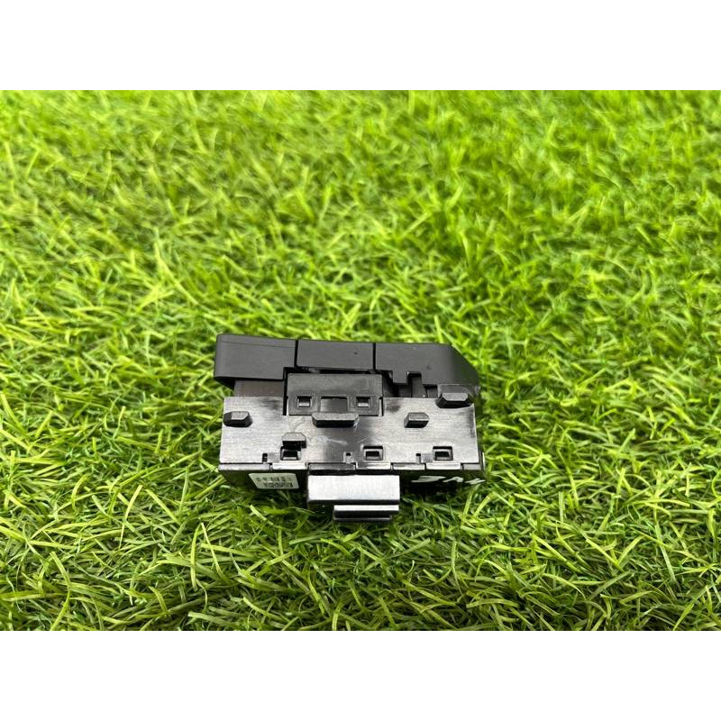 Кнопка памяти сидения (электрика / кнопки) AUDI A4 B9 2017 2.0L 8W09597695PR