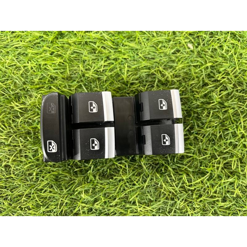 Блок кнопок стеклоподъемников (электрика / кнопки) AUDI A4 B9 2017 2.0L 8W0959851E5PR