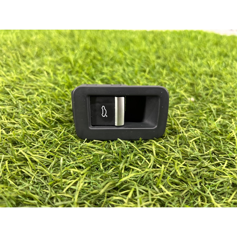 Кнопка открывания крышки багажника (электрика / кнопки) AUDI A4 B9 2017 2.0L 4M0959831A5PR