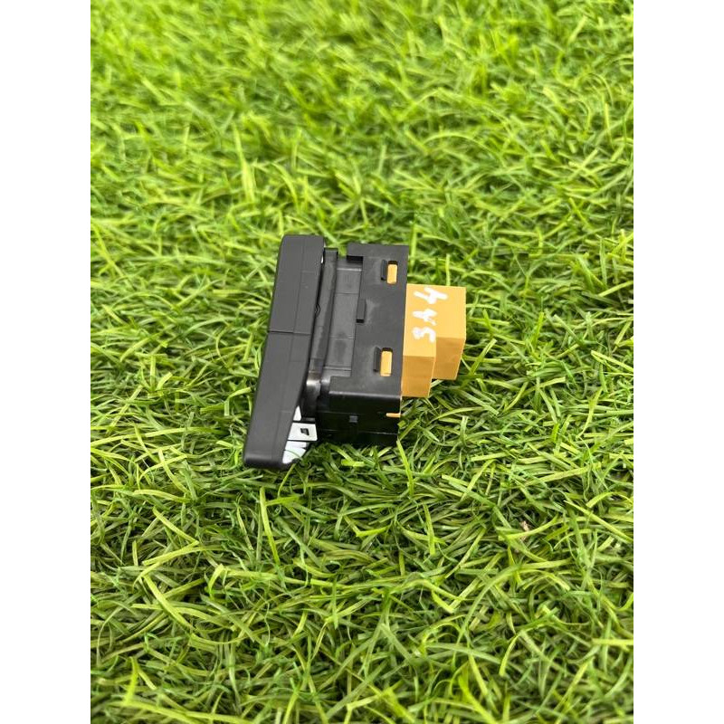 Кнопка блокировки центрального замка (электрика / кнопки) AUDI A4 B9 2017 2.0L 8W19621085PR