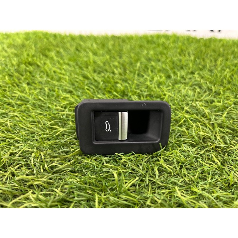 Кнопка открывания крышки багажника (электрика / кнопки) Audi A5 F5 2019 2.0 TFSI 4M0959831A5PR