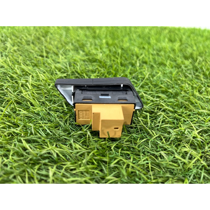 Кнопка блокировки центрального замка (электрика / кнопки) Audi A5 F5 2019 2.0 TFSI 8W0962107B5PR