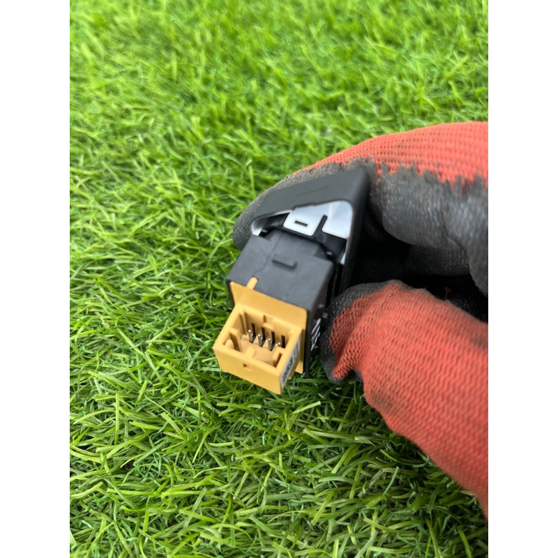 Кнопка блокировки центрального замка (электрика / кнопки) Audi A5 F5 2019 2.0 TFSI 8W0962107B5PR