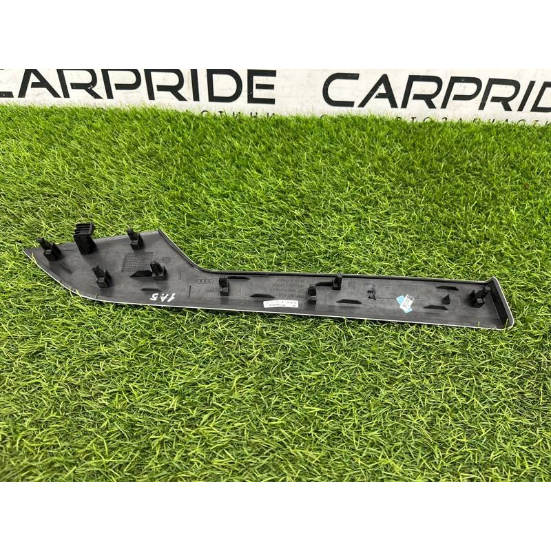 Декоративна накладка карти дверей (салон) Audi A5 F5 2019 2.0 TFSI 8W0867420A2AL