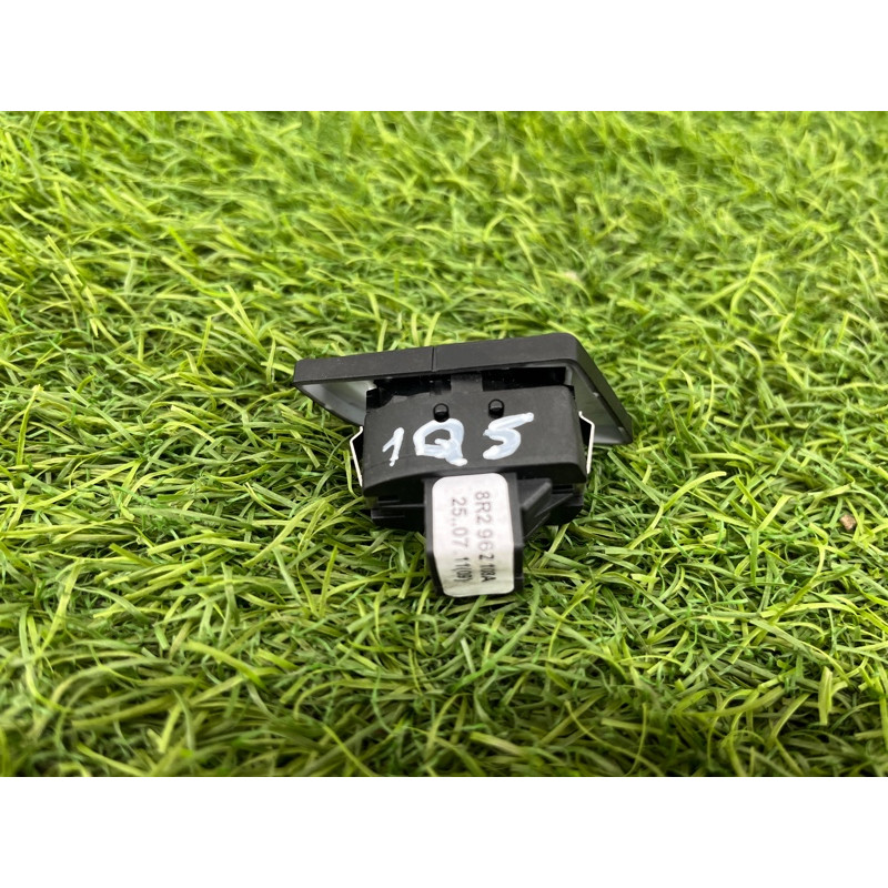 Кнопка блокировки центрального замка (электрика / кнопки) Audi Q5 8R 2012 3.2 CALB 8R2962108AV10