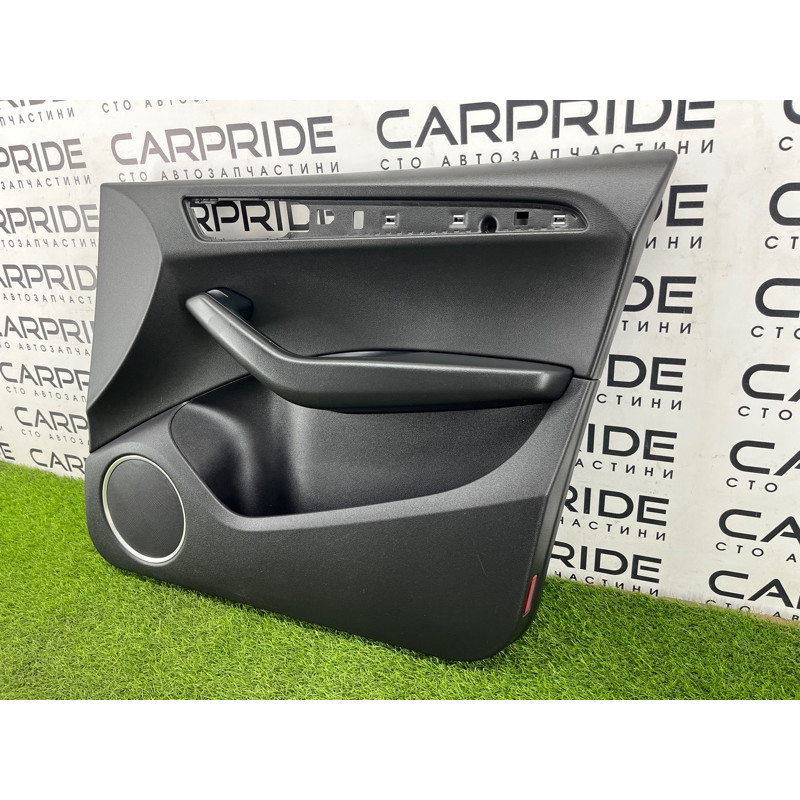 Дверная карта (салон) Audi Q5 8R 2012 3.2 CALB 8R1867104A24A