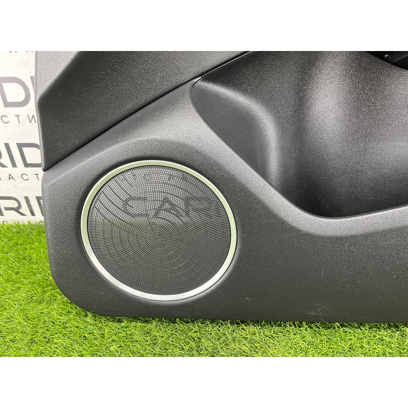 Дверная карта (салон) Audi Q5 8R 2012 3.2 CALB 8R1867104A24A