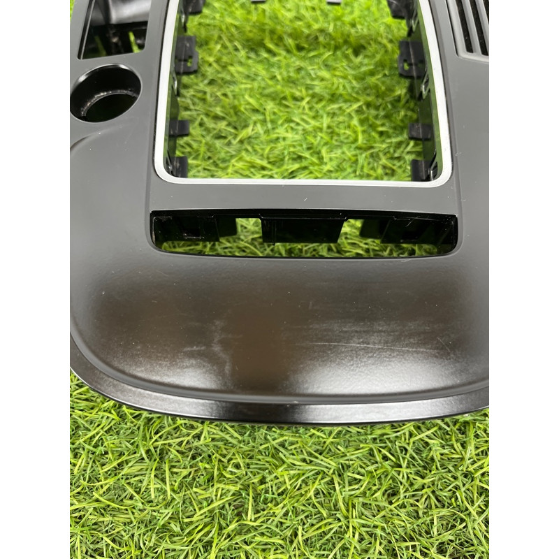 Накладка центральной консоли (салон) Audi Q5 8R 2012 3.2 CALB 8K0864261AV10