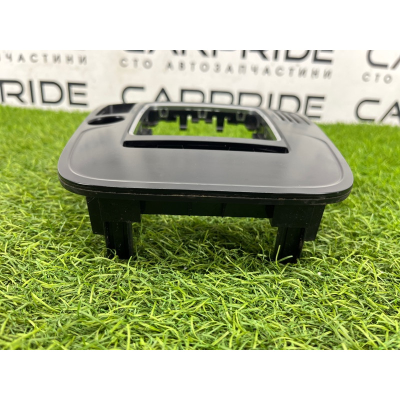 Накладка центральной консоли (салон) Audi Q5 8R 2012 3.2 CALB 8K0864261AV10