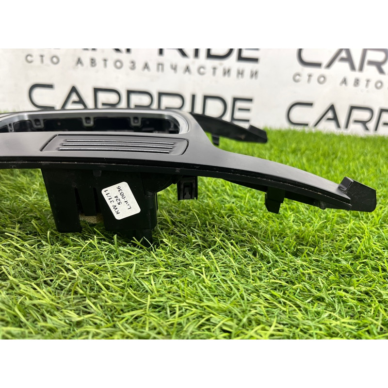 Накладка центральной консоли (салон) Audi Q5 8R 2012 3.2 CALB 8K0864261AV10