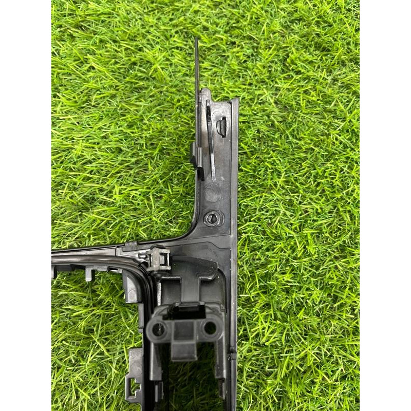 Накладка центральной консоли (салон) Audi Q5 8R 2012 3.2 CALB 8K0864261AV10