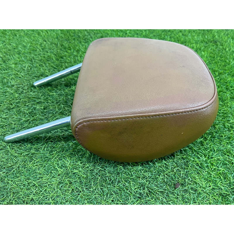 Подголовник (салон) Audi Q5 8R 2012 3.2 CALB 8K0881921B4RP