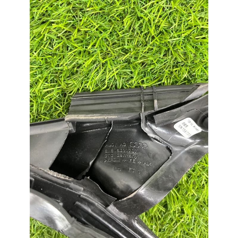 Уплотнитель проема двери (кузов и элементы) Audi A5 F5 2019 2.0 TFSI 8W8831707