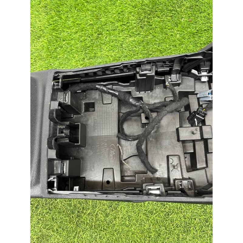 Центральная консоль (салон) FORD ESCAPE MK4 2020 1.5 LJ6Z78045A36AA