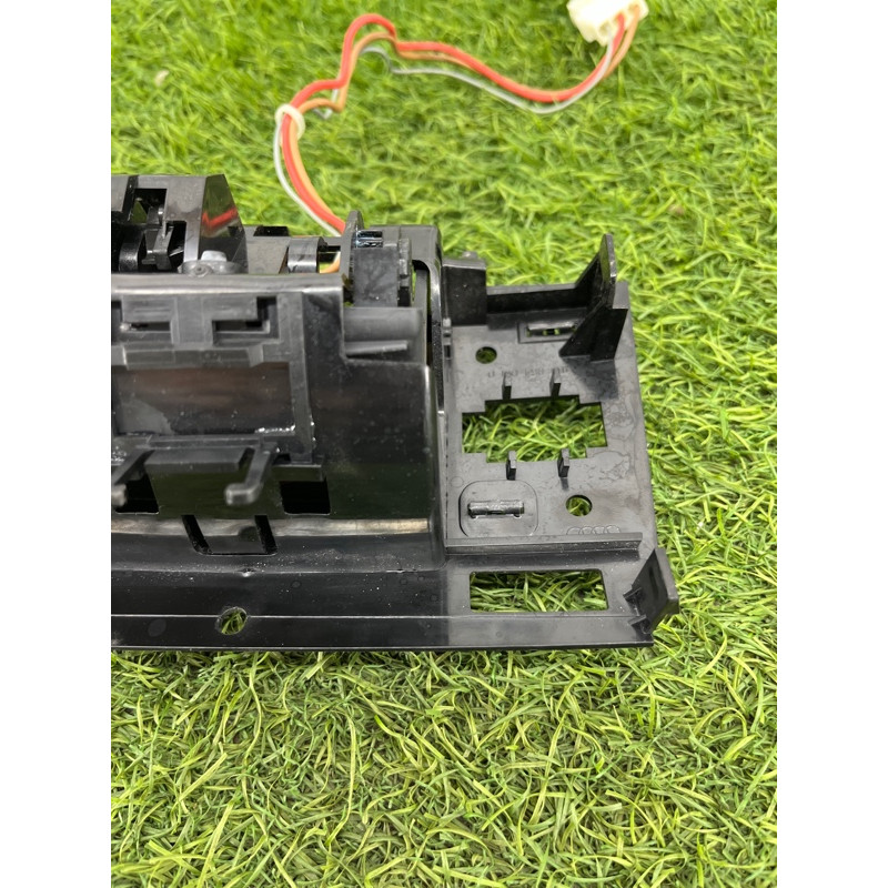 Прикуриватель (электрика) AUDI A8 D4 2011 4,2 4H0864051DBH9