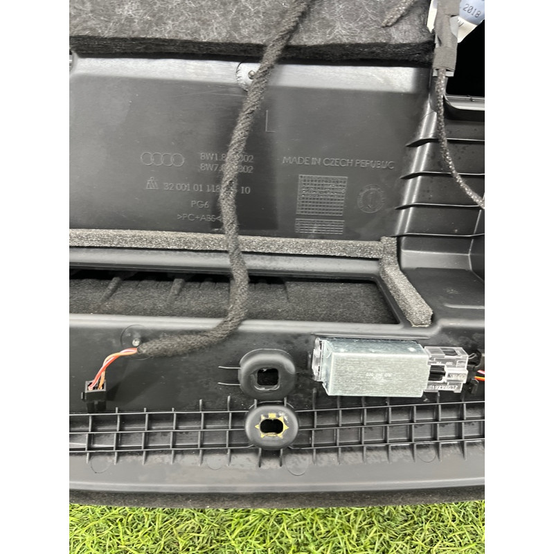 Бардачок (салон) Audi A5 F5 2019 2.0 TFSI 8W18803026PS