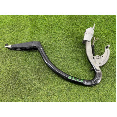 Петля багажника