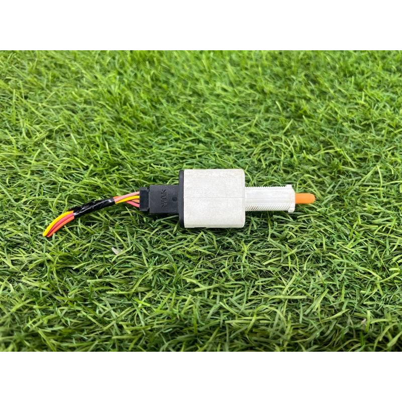 Концевик педали тормоза (электрика / датчики) Renault Scenic III 2011 1.6 R9M 253209243R