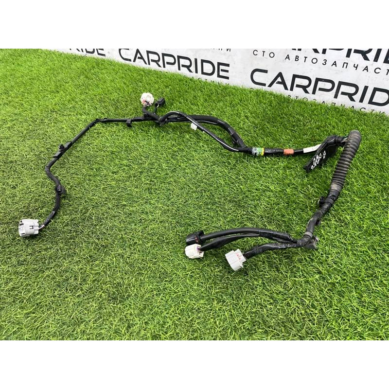 Проводка крышки багажника (электрика) Toyota Land Cruiser 200 8218960320