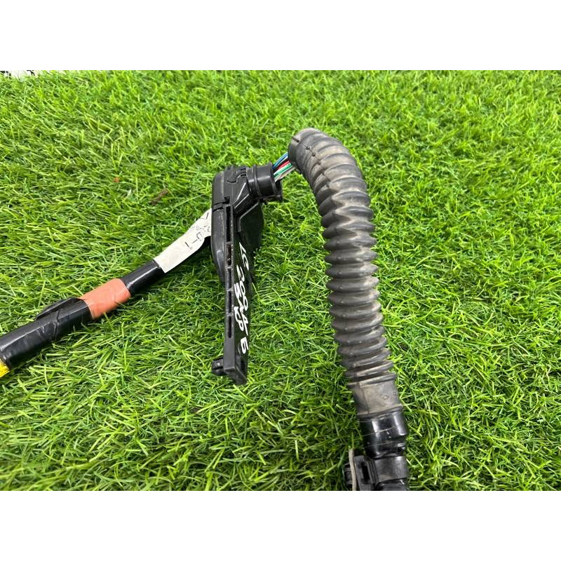 Проводка крышки багажника (электрика) Toyota Land Cruiser 200 8218960320