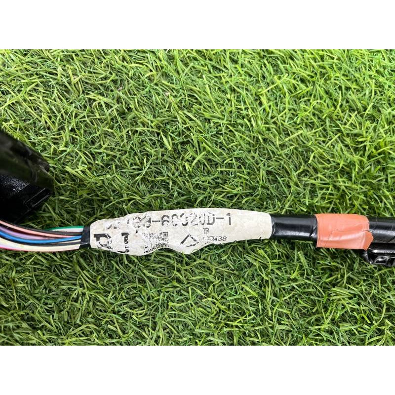 Проводка крышки багажника (электрика) Toyota Land Cruiser 200 8218960320