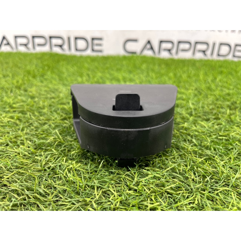 Крепление знака аварийной остановки (аксессуары) AUDI A8 D4 2011 4,2 4H0860285